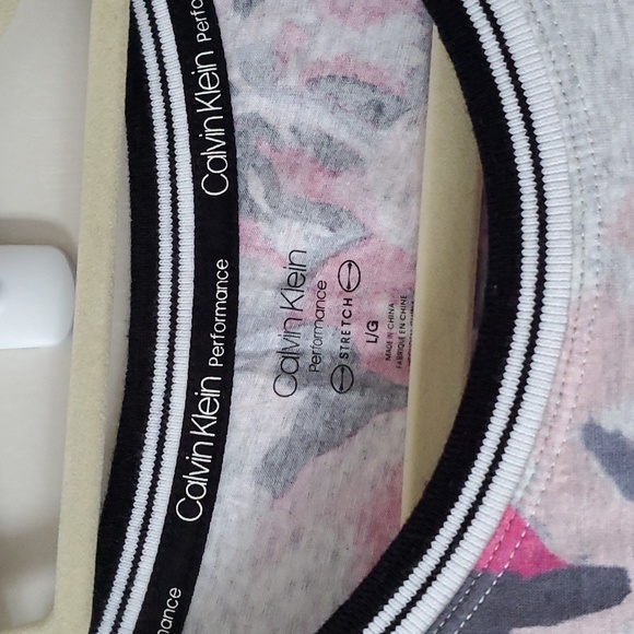Calvin Klein Performance Women's Top size L - Picture 3 of 6